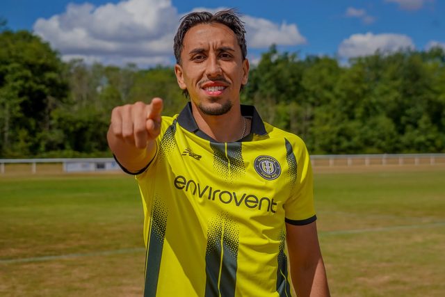 Josh Hmami, Midfielder — photo Harrogate Town